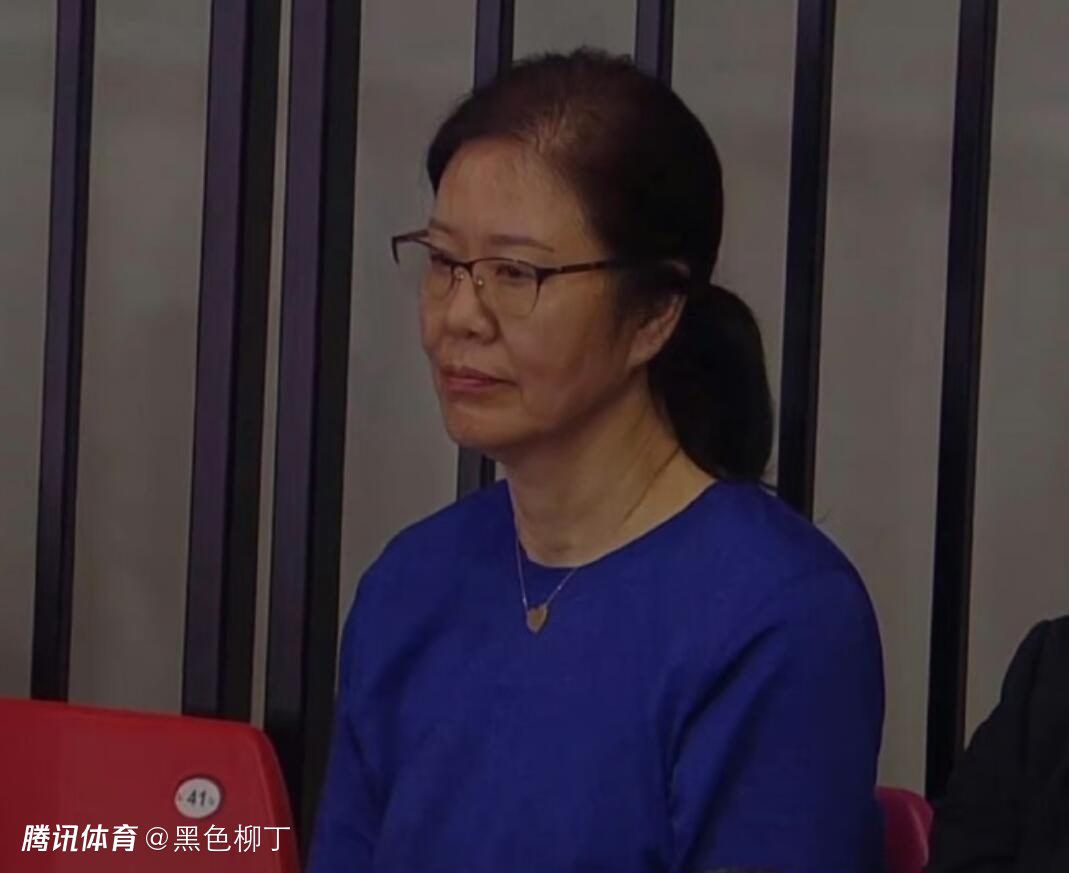 他将与阿根廷马塔布拉塔国际电影节主席费尔南多·胡安·利马、中国香港导演关锦鹏、以色列导演那达夫·拉皮德、泰国导演 光影照进校园 “天坛奖”入围影片高校放映将开启 2025-04-18 春日又至，光影再启，第十五届北京国际电影节将继续开展“天坛奖”入围影片高校放映活动。